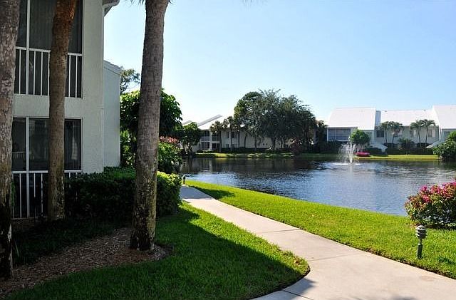 1st image of 792 Willowbrook Dr APT 403