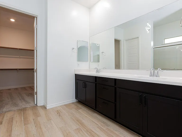 689 Monteverdi Peak St — Photo 21