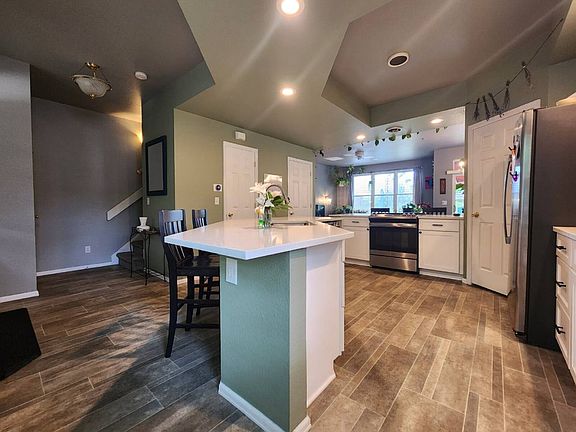 5th image of 1612 W Canal Ct