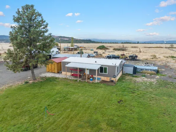 253 Meridian Rd, Eagle Pt, OR 97524