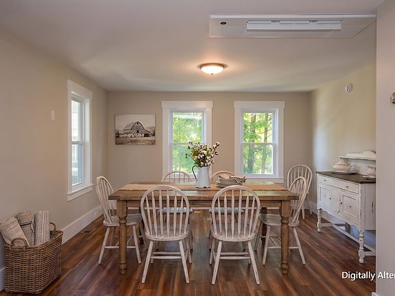 5th image of 121 Chestnut Street