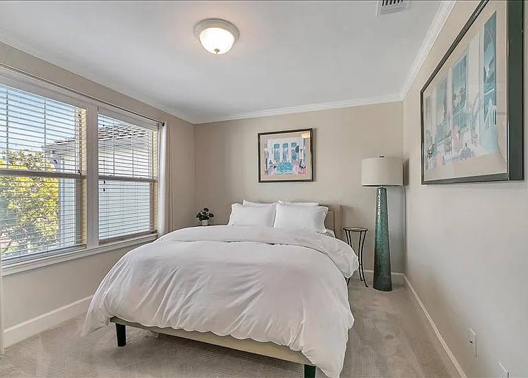 1504 Pear Tree Ln — Photo 19