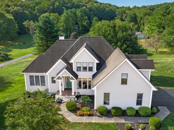 153 Marlyn Dr, Newark, OH 43055