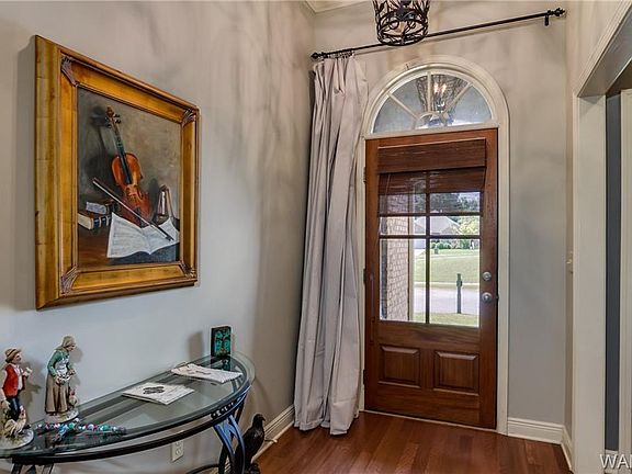3rd image of 3650 Northridge Cir