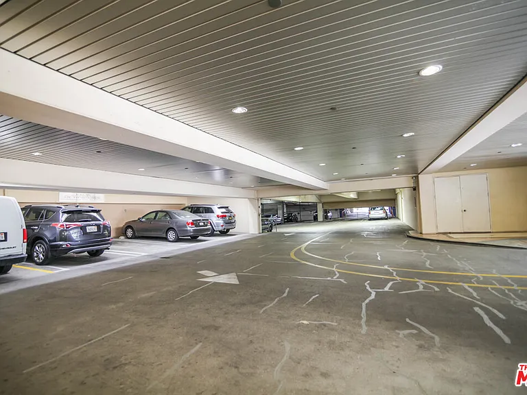 600 W 9th St #1101 — Photo 23