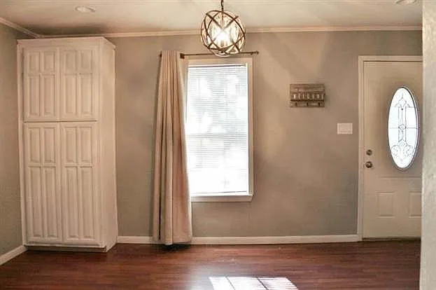 517 Burgett St — Photo 22