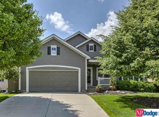 14917 Jaynes St, Omaha, NE 68116