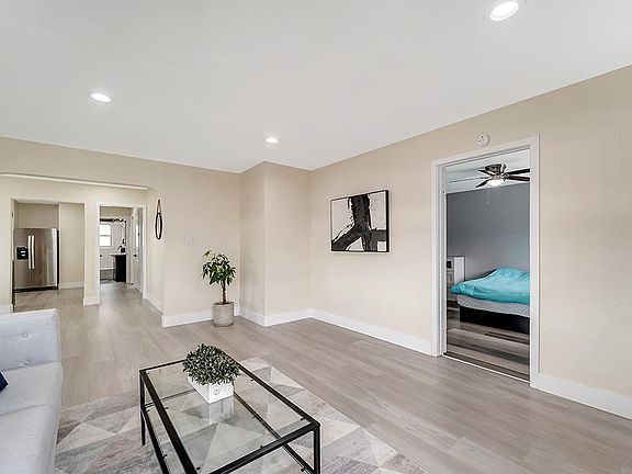 5th image of 1771 Beverly Blvd