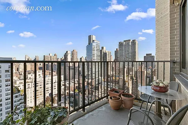 Sold by Corcoran | media 3