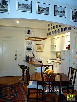 Sold by Mazzeo Real Estate | media 14