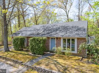 559 Greenbriar Dr, Williamstown, NJ 08094