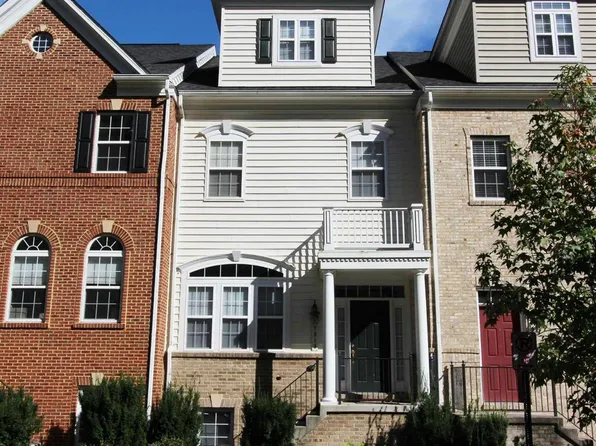 7919 Homefield Dr, Landover, MD 20785