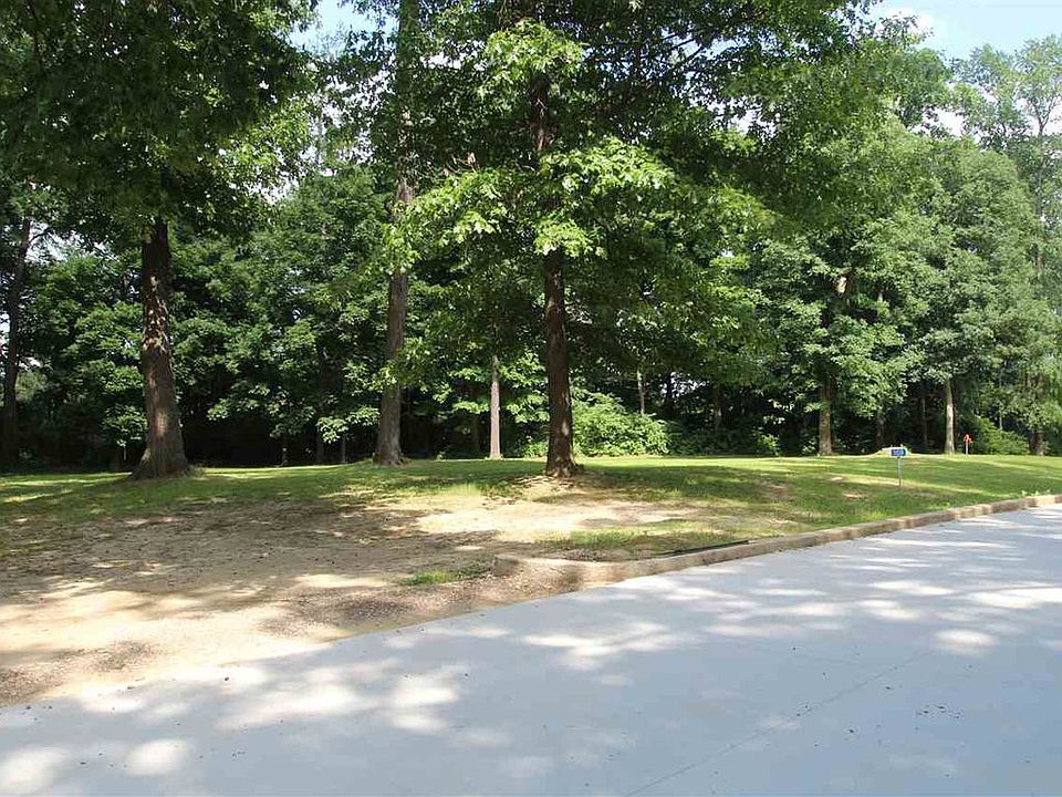 2nd image of 1108 Shagbark Ln