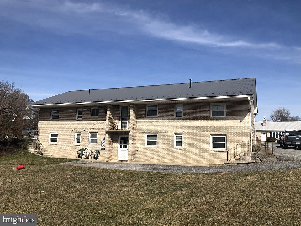 2nd image of 160 Carbaugh Dr