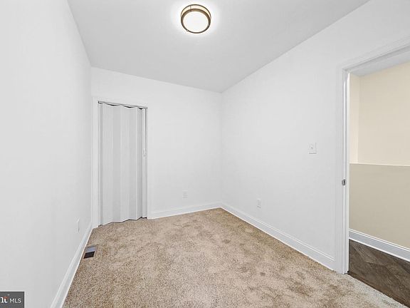 5th image of 1018 Ramona Gonzalez St