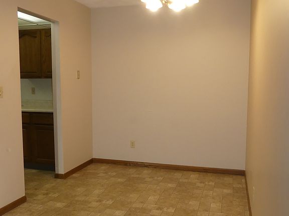 5th image of 2400 1st Street A Dr APT 112