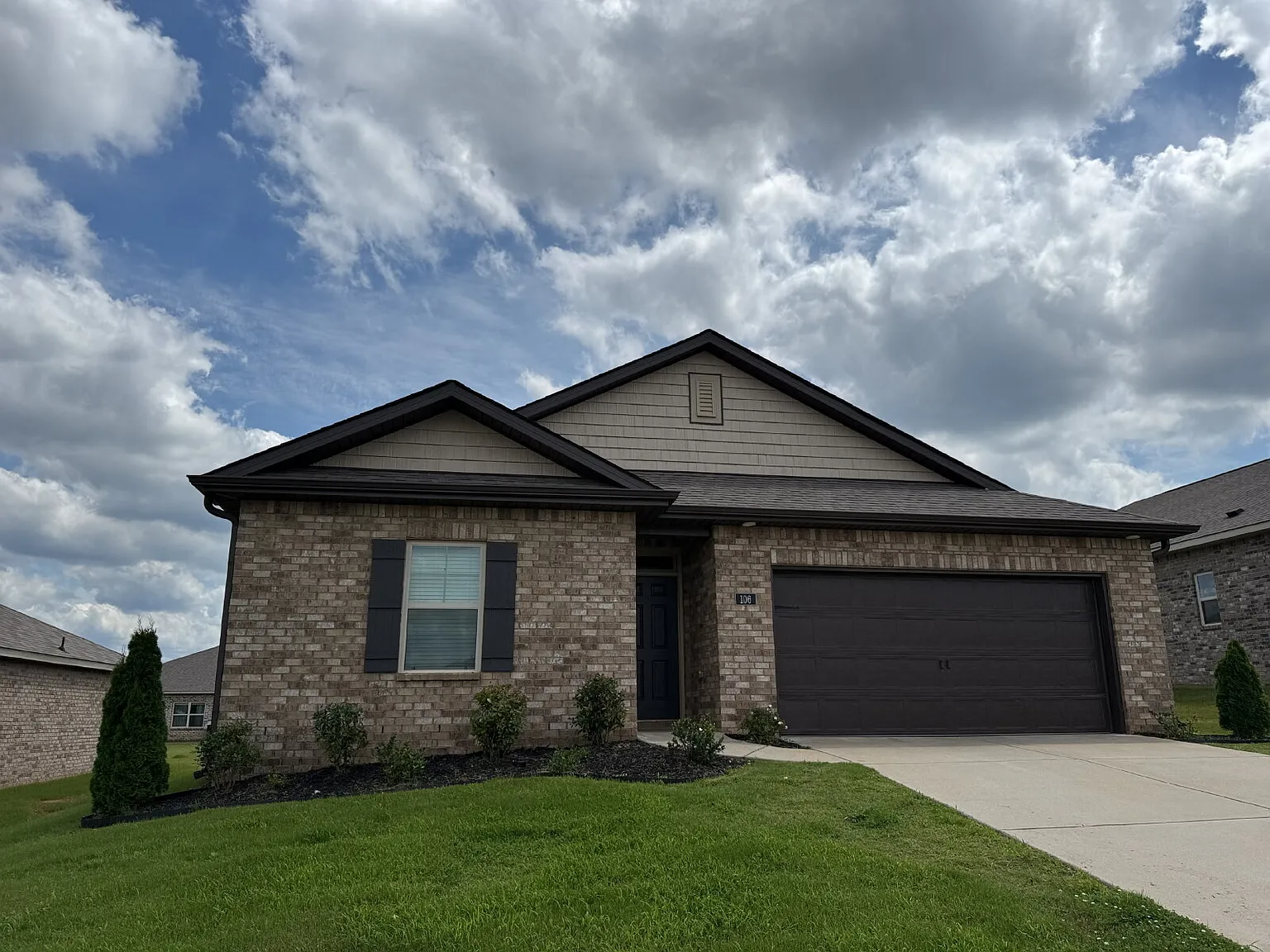 3 bed, 2.0 bath, 1537 sqft, $1,750 — Photo 2