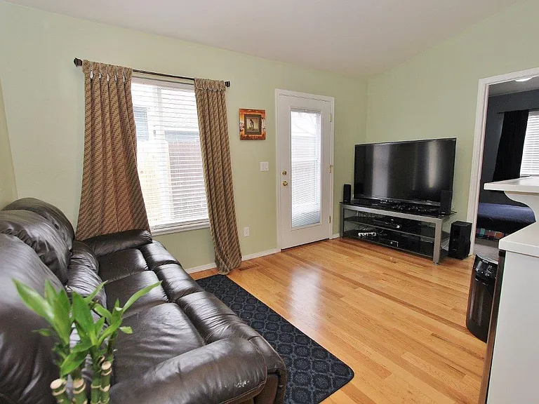 6177 S Peppertree Ave — Photo 10