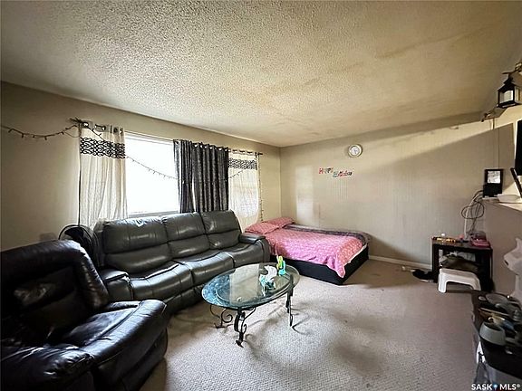 4th image of 38 Spence St #6