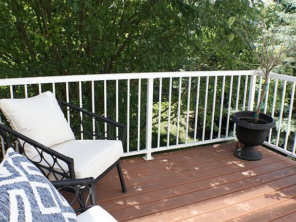 5th image of 2241 Saint Johns Pl #0