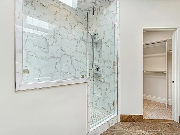 1714 W Oak St — Photo 29