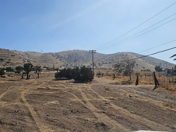 Vic Carson Mesa Road Rough, Palmdale, CA 93550