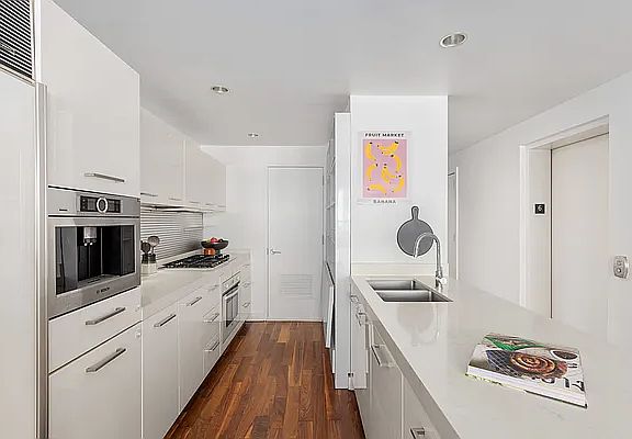 4th image of 127 Madison Ave APT 6