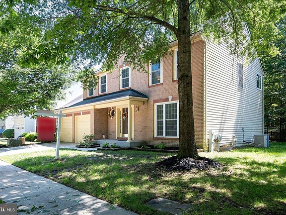 3rd image of 3023 Marsh Crossing Dr