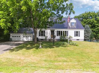 10 Fuller St, Richmond, ME 04357
