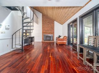 6199 Timberlane Ter, Hickory, NC 28601