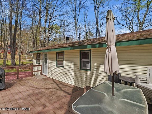 3rd image of 173 Bushkill Dr