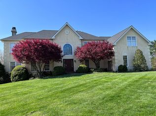 2125 Inverness Ln, Berwyn, PA 19312