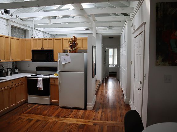 2nd image of 69 W Huron St #1/2