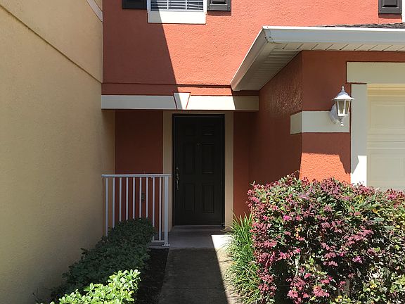 5th image of 12920 Lexington Summit St