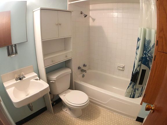 Studio bath