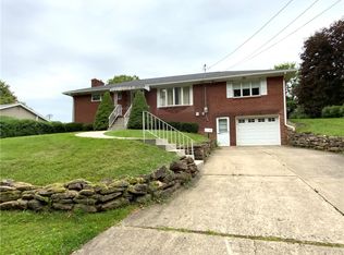 911 Roosevelt St, Conway, PA 15027