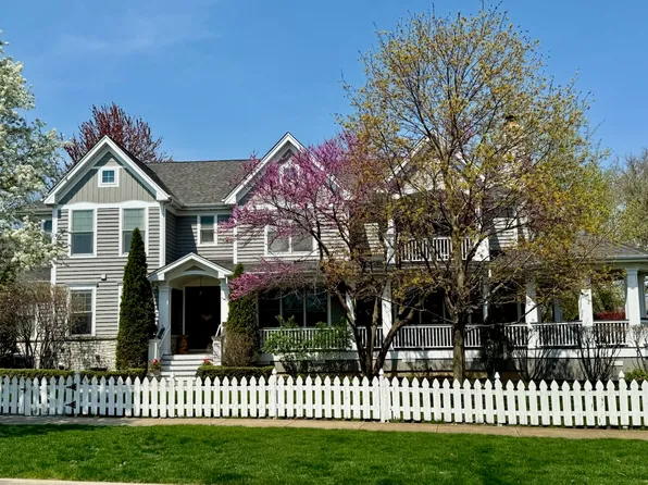 499 S Kenilworth Ave, Elmhurst, IL 60126