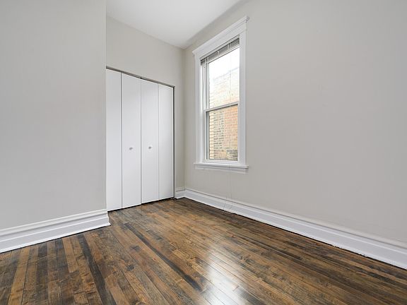 3rd image of 4143 W Cornelia Ave #2