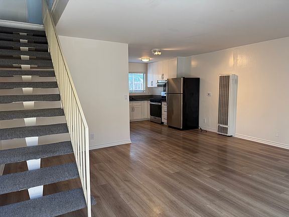 2nd image of 6542 S Victoria Ave