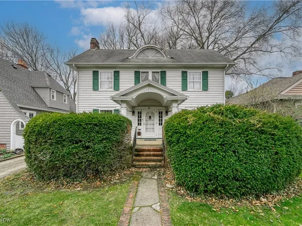 74 Castle Blvd, Akron, OH 44313