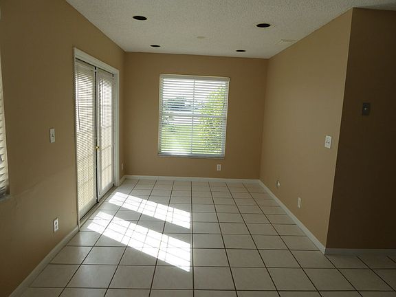 3rd image of 6514 Buena Vista Dr