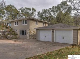 1507 Camp Gifford Rd, Bellevue, NE 68005