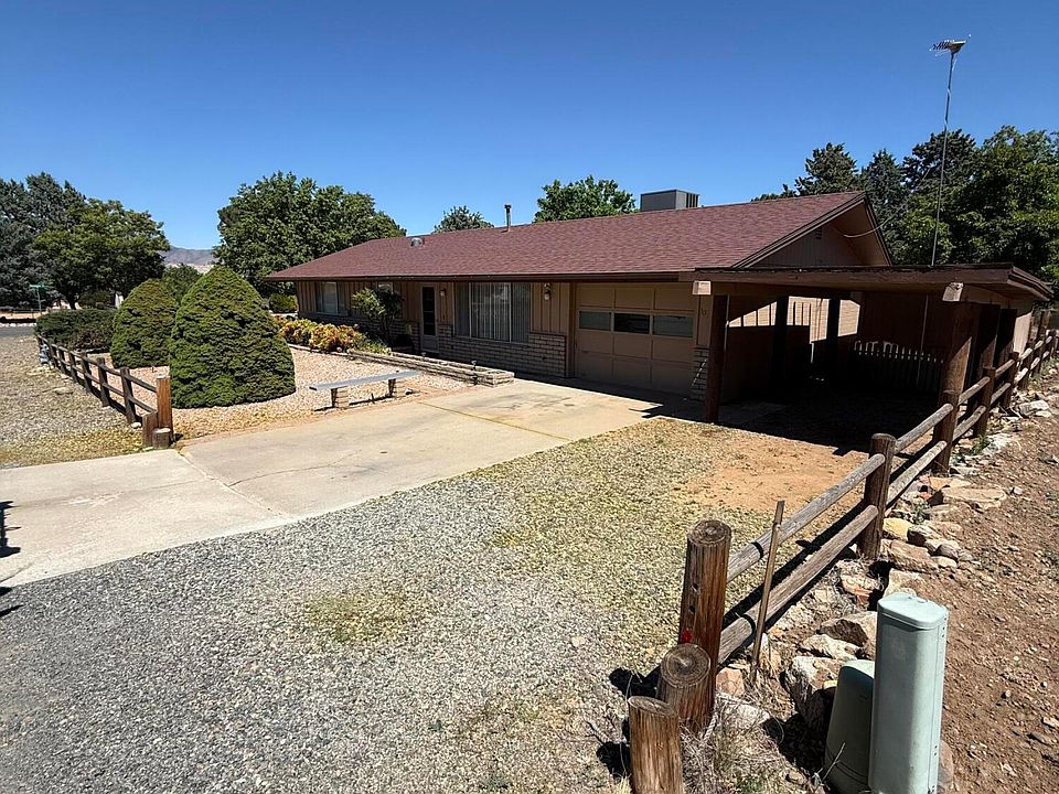 1st image of 887 N Cochise Dr