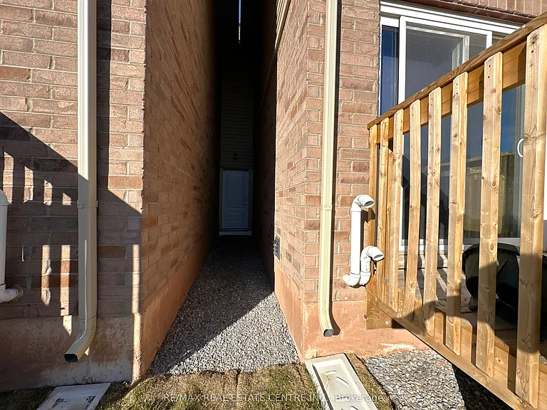 80 Pinot Cres — Photo 18