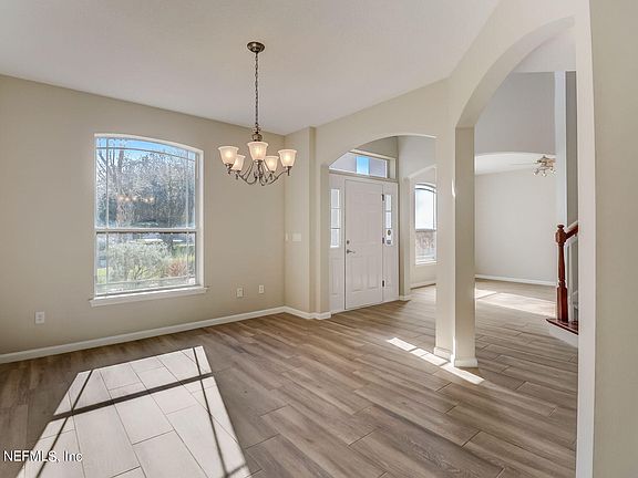 4th image of 12188 EVANS OAK Court