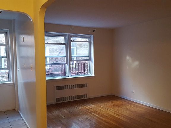 5th image of 12325 82nd Ave APT 5P