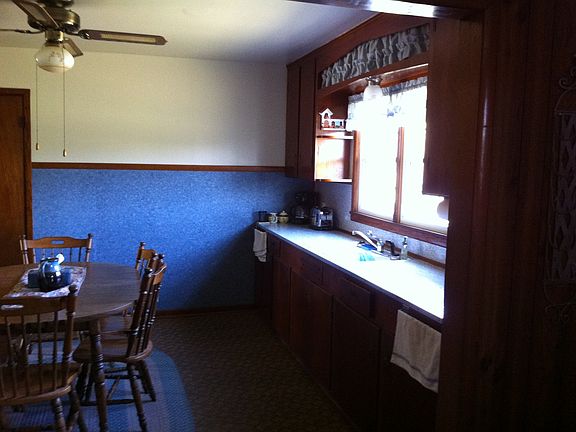 3rd image of 1308 Helberg Ln