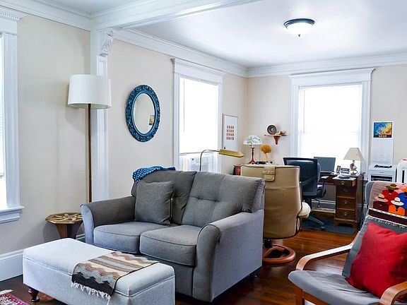 4th image of 8 Essex Ave #1