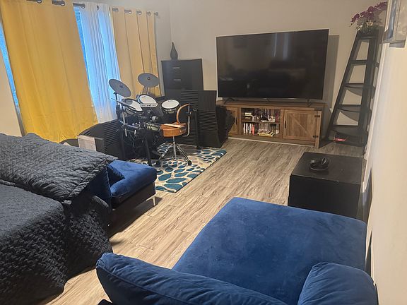 5th image of 26204 Alizia Canyon Dr