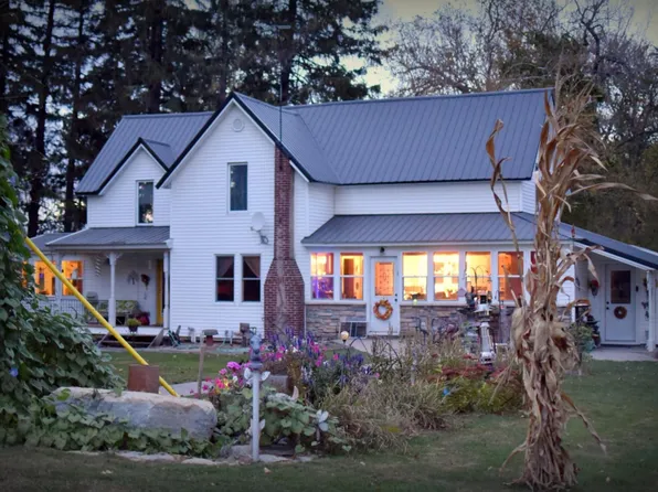 6654 395th Street Way, Kenyon, MN 55946